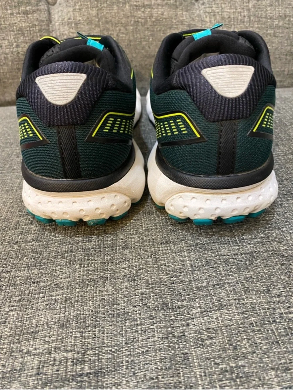 Brooks Ghost 12 Running Shoes Men’s Size 8